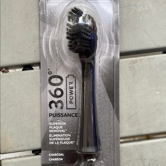 Colgate 360 Power Toothbrush Set - Picture 3 of 3